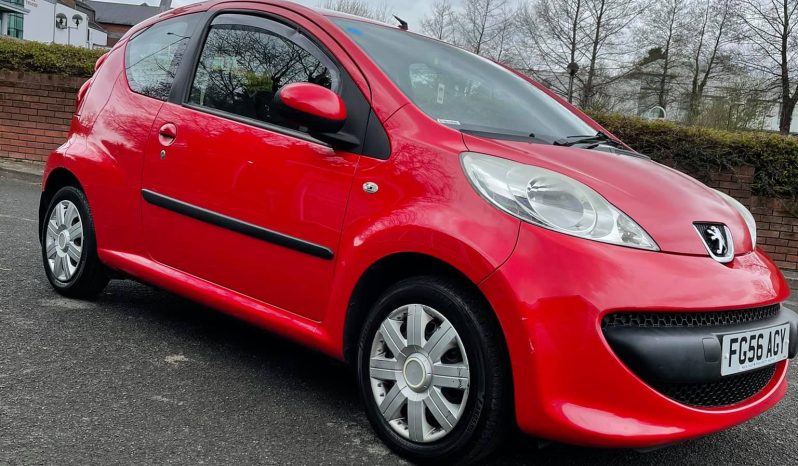 
								Peugeot 107 Hatchback 998cc full									