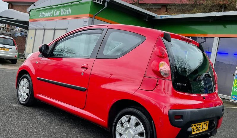 
								Peugeot 107 Hatchback 998cc full									