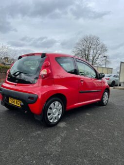 
										Peugeot 107 Hatchback 998cc full									