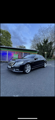 
								Mercedes E350 Sport full									