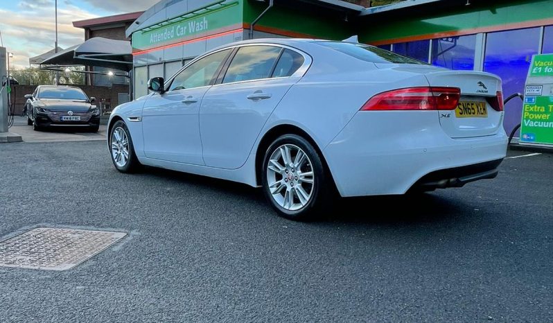 
								Jaguar XE Prestige Auto full									