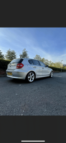 
								BMW 116i ES full									