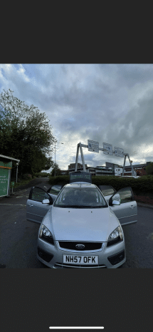 
								Ford Focus Zetec Climate full									