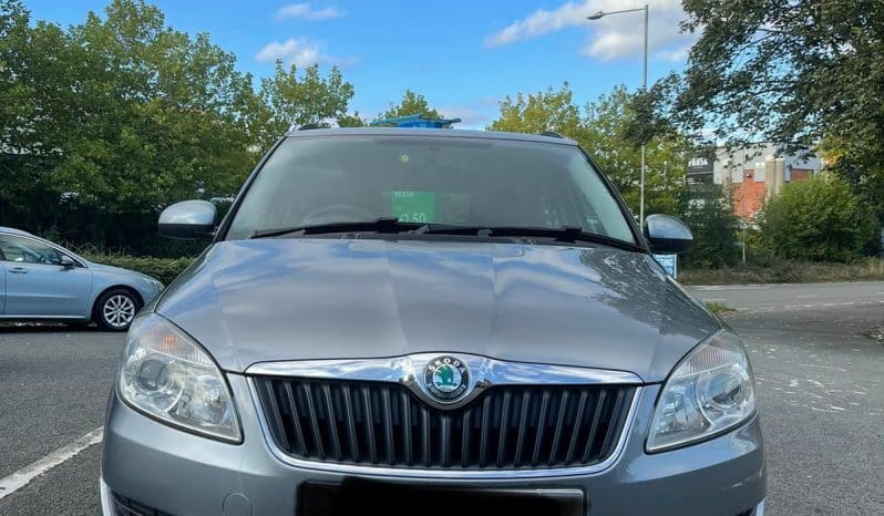 
								Skoda Fabia Estate full									