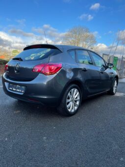 
										Vauxhall Astra full									