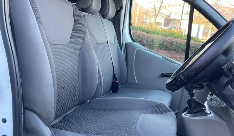 
								Vauxhall Vivaro full									