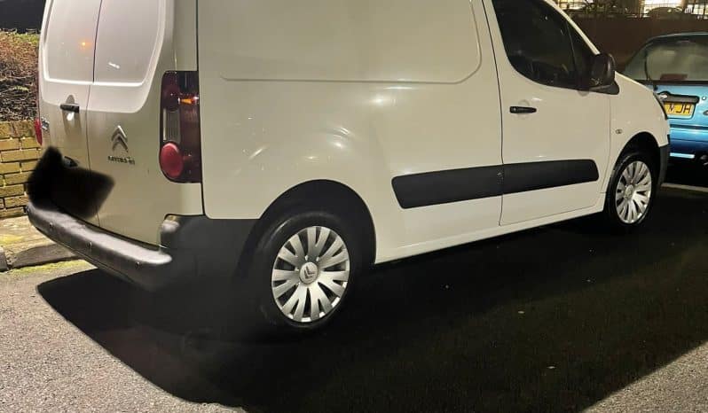 
								Citroen Berlingo full									