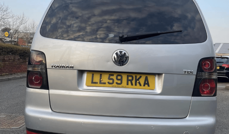 
								Volkswagen Touran For Sale full									