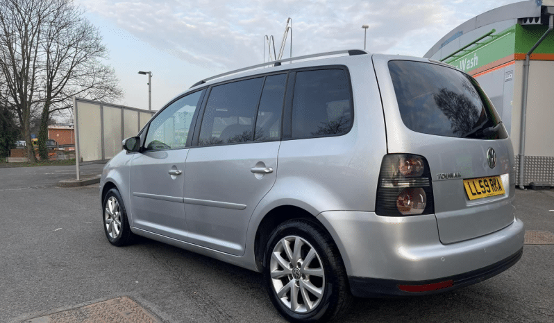 
								Volkswagen Touran For Sale full									