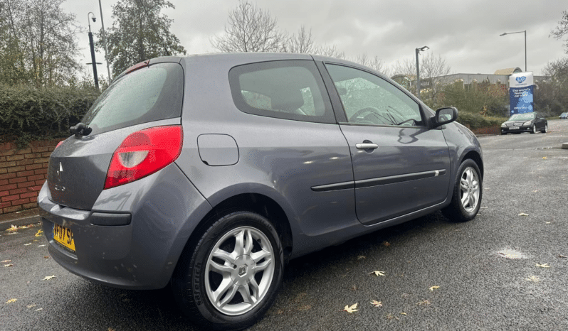 
								RENAULT CLIO FOR SALE full									