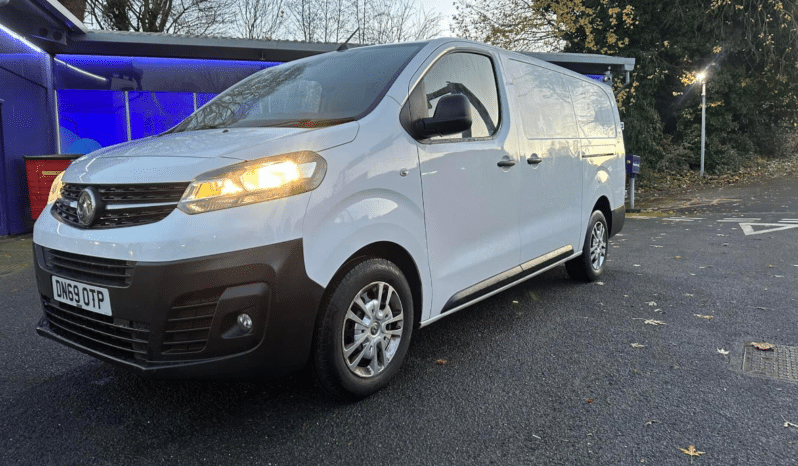 
								VAUXHALL VIVARO FOR SALE full									