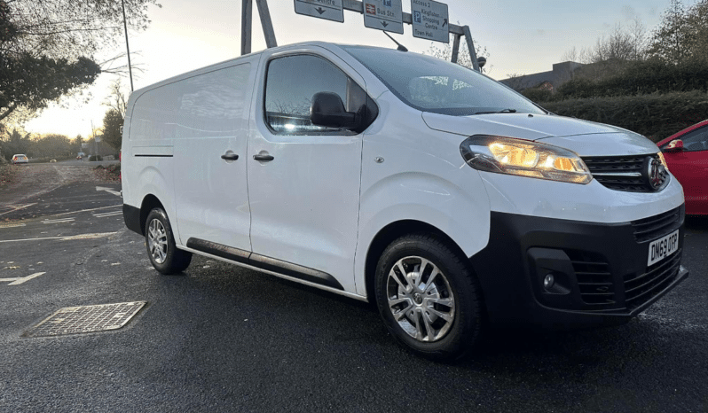 
								VAUXHALL VIVARO FOR SALE full									