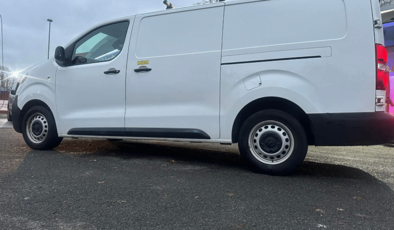 
								VAUXHALL VIVARO FOR SALE full									