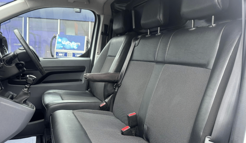 
								VAUXHALL VIVARO FOR SALE full									