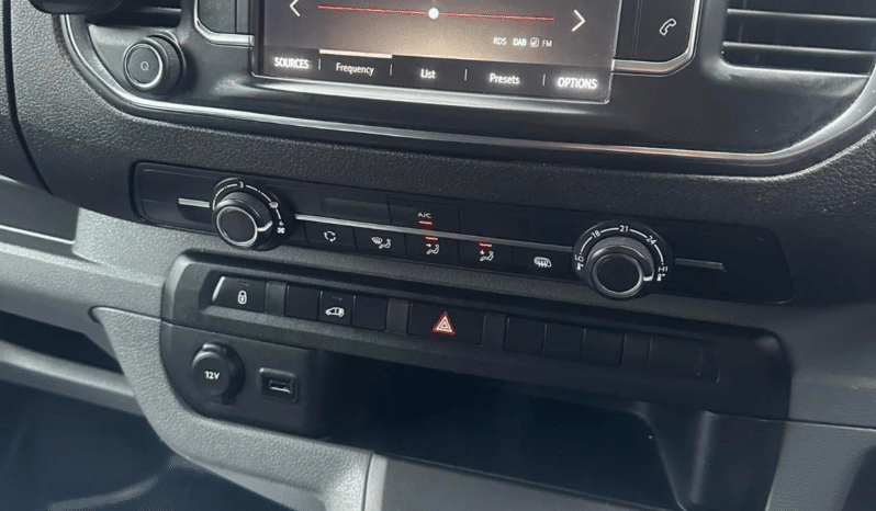 
								VAUXHALL VIVARO FOR SALE full									