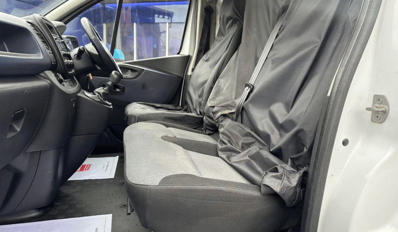 
								VAUXHALL VIVARO FOR SALE full									