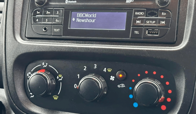 
								VAUXHALL VIVARO FOR SALE full									