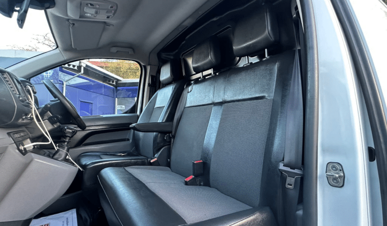 
								VAUXHALL VIVARO FOR SALE full									