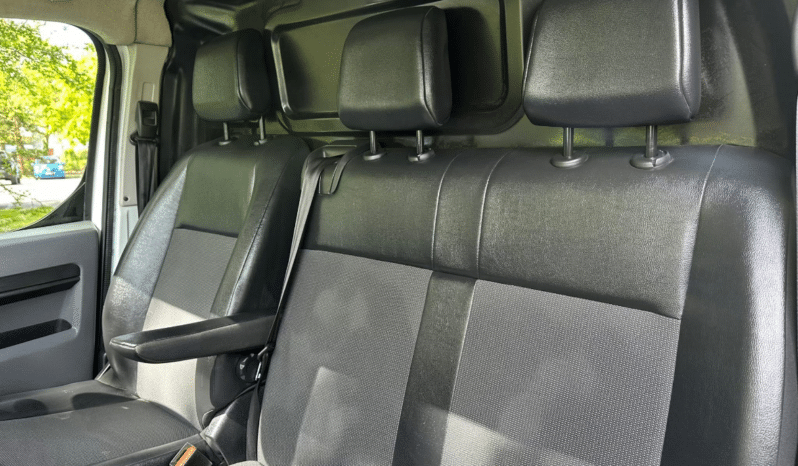 
								VAUXHALL VIVARO FOR SALE full									