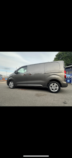 
										VAUXHALL VIVARO FOR SALE full									