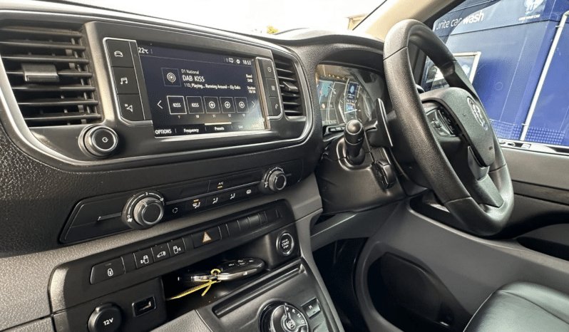 
								VAUXHALL VIVARO FOR SALE full									