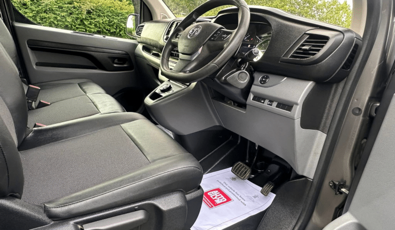 
								VAUXHALL VIVARO FOR SALE full									