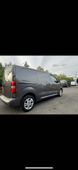 
										VAUXHALL VIVARO FOR SALE full									