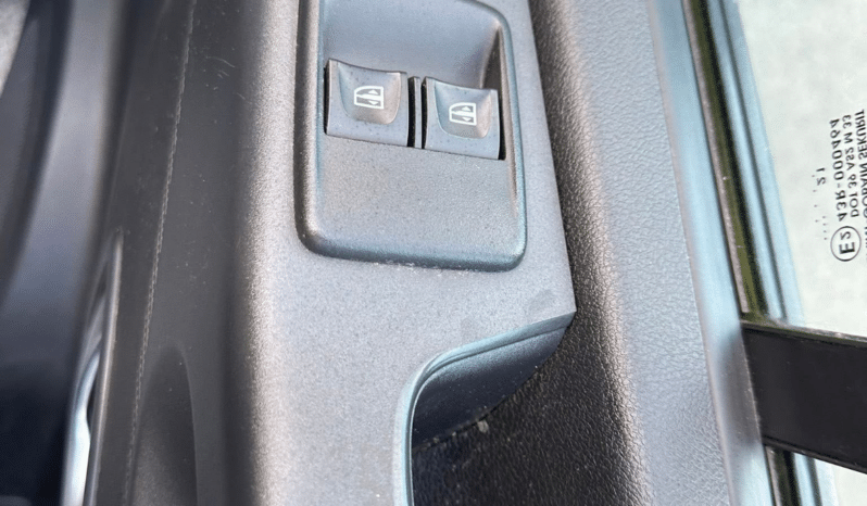 
								RENAULT TRAFFIC FOR SALE full									