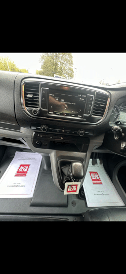 
										VAUXHALL VIVARO FOR SALE full									