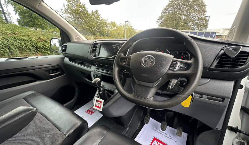 
								VAUXHALL VIVARO FOR SALE full									