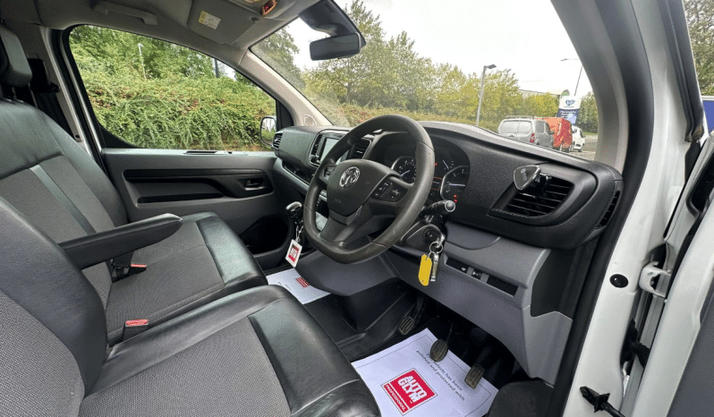 
								VAUXHALL VIVARO FOR SALE full									