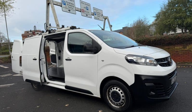 
								2020 VAUXHALL VIVARO LWB full									