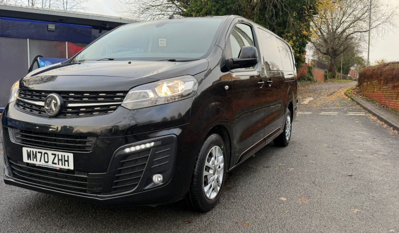 
								VAUXHALL VIVARO CREW CAB 3100 SPORTIVE full									