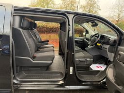 
										VAUXHALL VIVARO CREW CAB 3100 SPORTIVE full									