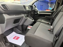 
										VAUXHALL VIVARO CREW CAB 3100 SPORTIVE full									