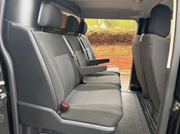 
										VAUXHALL VIVARO CREW CAB 3100 SPORTIVE full									