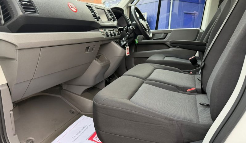 
								2019 VOLKSWAGEN CRAFTER VAN full									