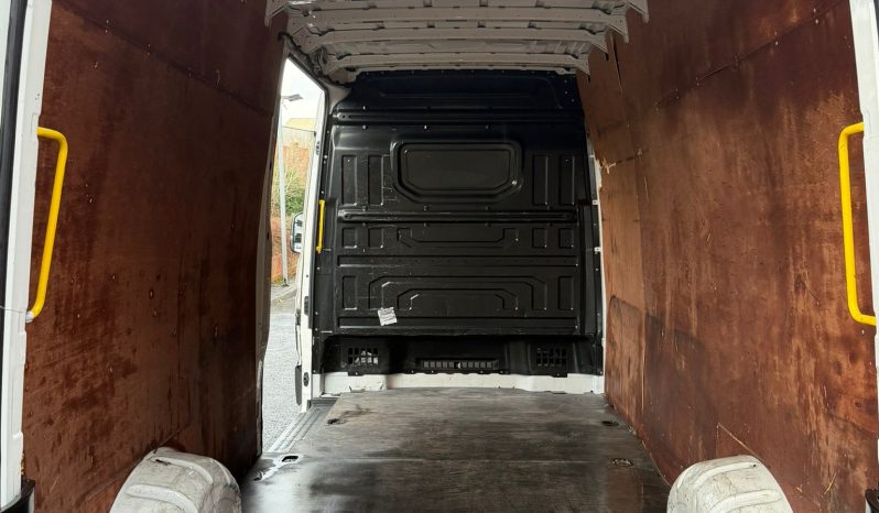 
								2019 VOLKSWAGEN CRAFTER VAN full									