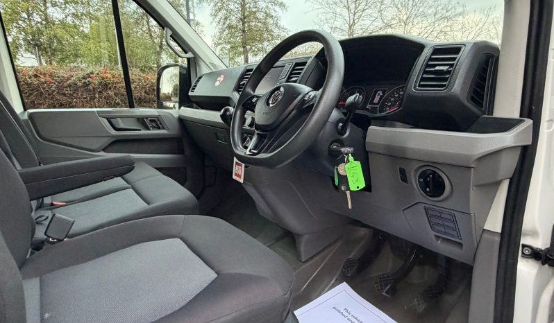 
								2019 VOLKSWAGEN CRAFTER VAN full									