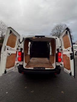 
										Vauxhall Vivaro 2021 full									