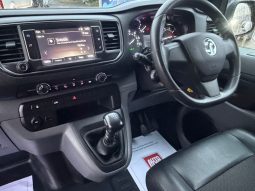 
										Vauxhall Vivaro 2021 full									