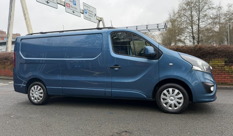 
								2016 VAUXHALL VIVARO SPORTIVE full									