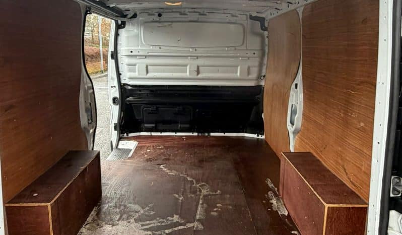 
								2018 VAUXHALL VIVARO SPORTIVE full									