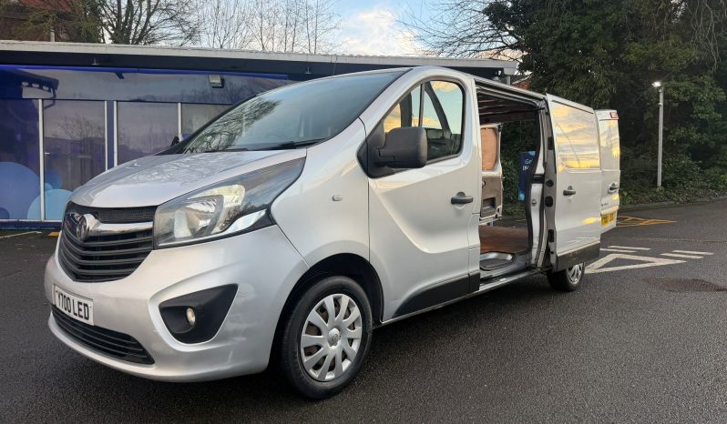 
								2018 (18) Vauxhall Vivaro Sportive full									