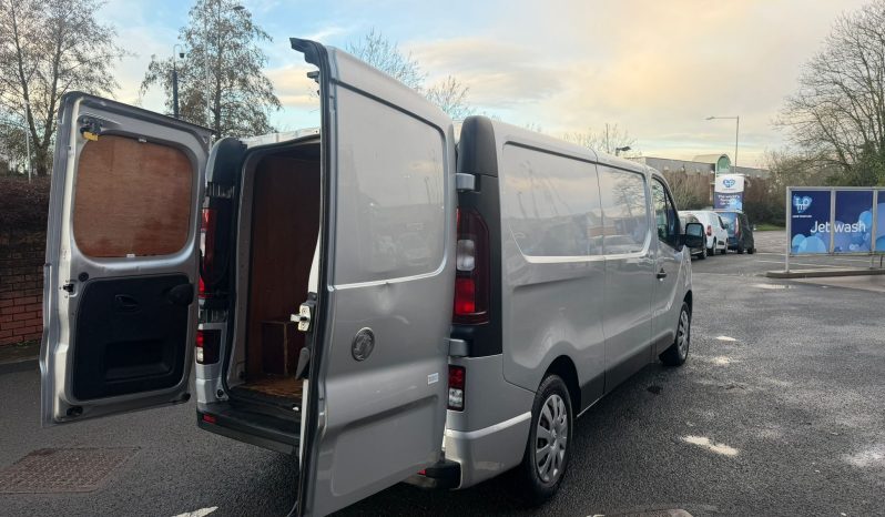 
								2018 (18) Vauxhall Vivaro Sportive full									