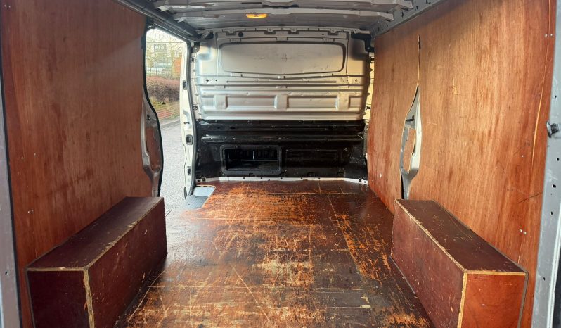 
								2018 (18) Vauxhall Vivaro Sportive full									