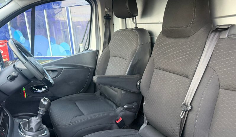 
								2018 (18) Vauxhall Vivaro Sportive full									