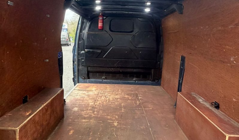 
								2019 FORD TRANSIT CUSTOM LIMITED full									
