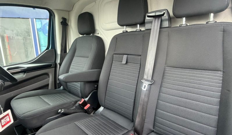 
								2019 FORD TRANSIT CUSTOM LIMITED full									