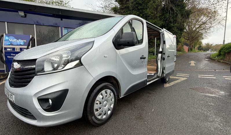 
								2018 Vauxhall Vivaro 2900 Sportive full									